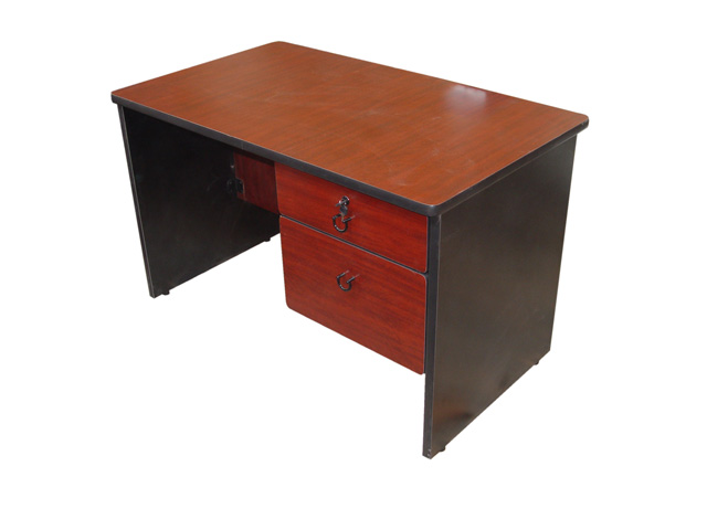 escritorio-heavy-120-x-60-cm-con-cajonera-status-mca.-kukulcan