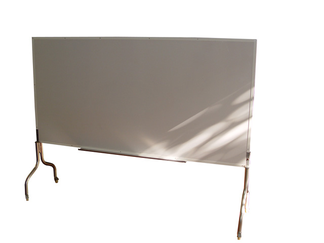 pizarron-informativo-movil-h200-240-x-30-cm